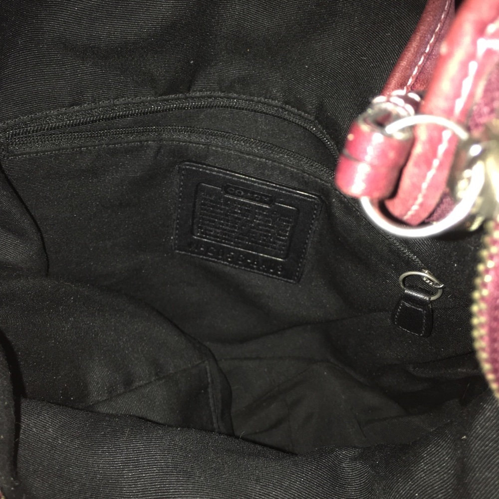 Beautiful Distressed Leather Authentic Coach - image 3